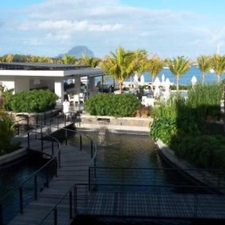 Latitude Luxury Seafront Suite Rivière Noire Exteriör bild